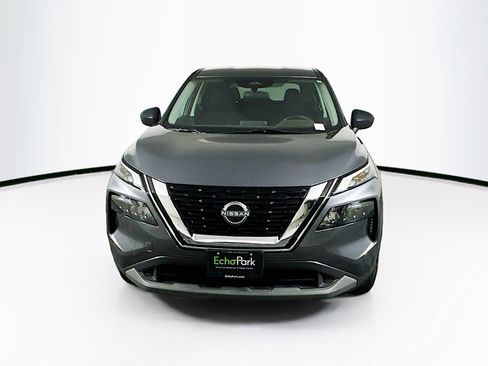 Used 2023 Nissan Rogue S AWD/4WD image 2