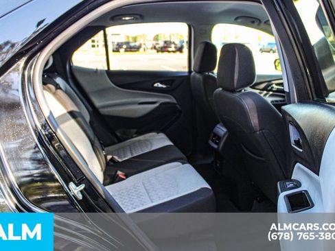 Used 2023 Chevrolet Equinox LT image 19