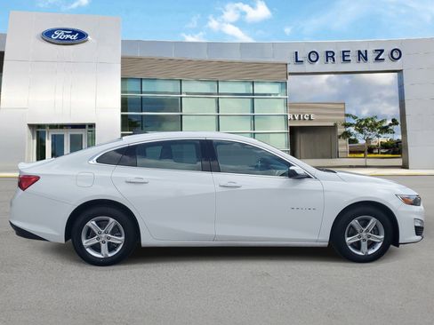 Used 2025 Chevrolet Malibu LS image 4