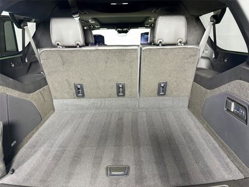 Used 2025 Cadillac Escalade ESV V w/ LPO, ONYX Package image 29