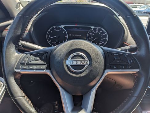 Used 2024 Nissan Sentra SR image 17