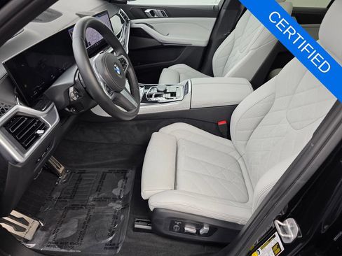 Used 2024 BMW X5 xDrive40i w/ M Sport Package AWD/4WD image 9