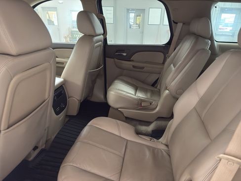Used 2009 Chevrolet Tahoe LT w/ Luxury Package image 8