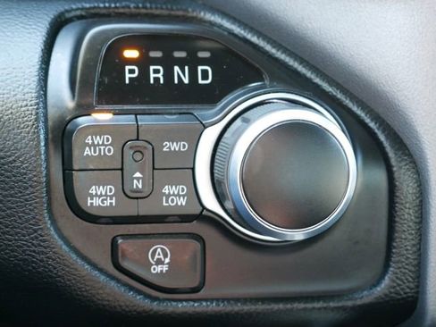 Used 2021 RAM 1500 Big Horn image 23