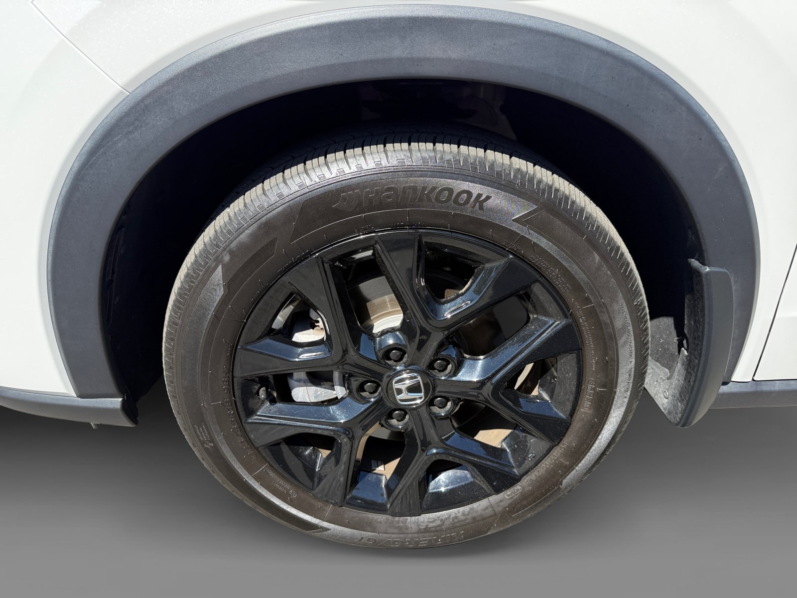 Used 2025 Honda HR-V Sport image 9