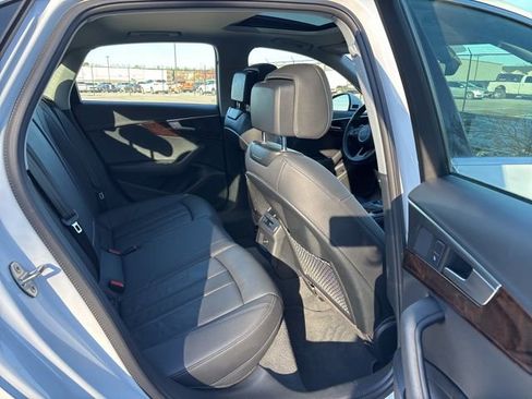 Used 2019 Audi A4 2.0T Premium w/ Convenience Package image 10