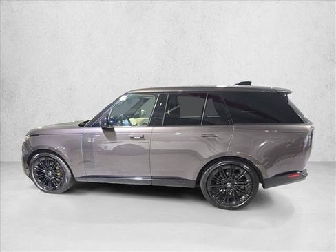 Used 2024 Land Rover Range Rover SE AWD/4WD image 8