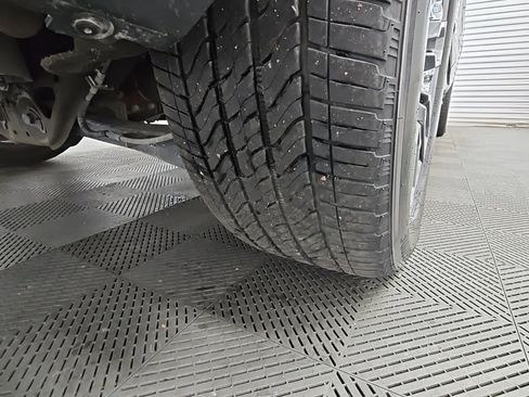 Certified 2024 GMC Yukon Denali Ultimate image 56