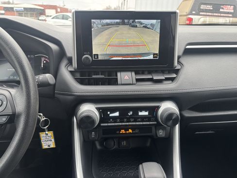 Used 2024 Toyota RAV4 LE image 20