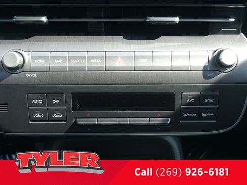 Used 2024 Hyundai Kona SEL AWD/4WD image 29