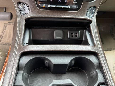 Used 2020 Chevrolet Suburban Premier AWD/4WD image 53