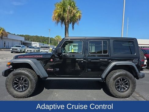 Used 2024 Jeep Wrangler Unlimited Rubicon w/ XTREMEE 35" Tire Package image 5