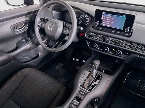 Used 2023 Honda HR-V Sport image 16