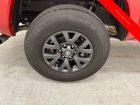 Certified 2023 Toyota Tacoma SR5 AWD/4WD image 8