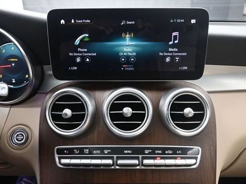 Used 2021 Mercedes-Benz GLC 300 image 11