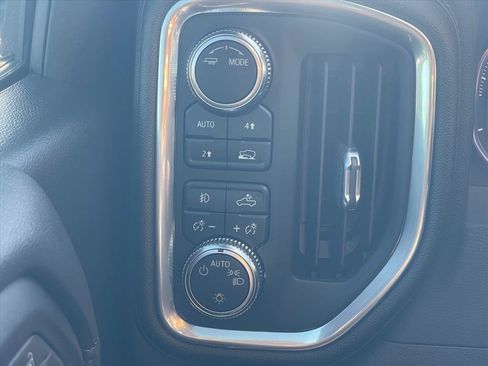 Used 2022 GMC Sierra 1500 Elevation AWD/4WD image 19