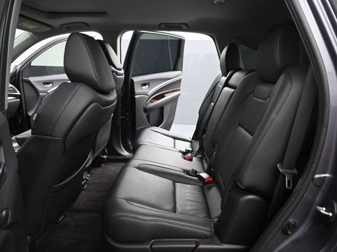 Used 2018 Acura MDX SH-AWD image 19