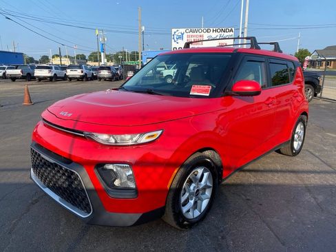 Used 2022 Kia Soul LX w/ Technology Package FWD image 7