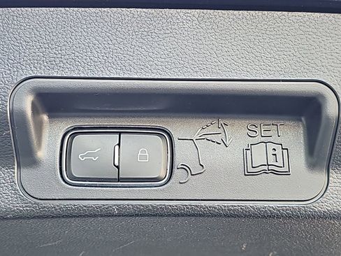 Used 2021 Ford Explorer ST w/ Equipment Group 401A AWD/4WD image 18