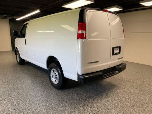 Used 2021 Chevrolet Express 2500 w/ Driver Convenience Package RWD image 7