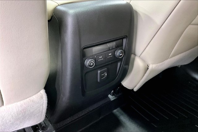 Used 2023 Buick Enclave Essence w/ Experience Buick Package AWD/4WD image 12