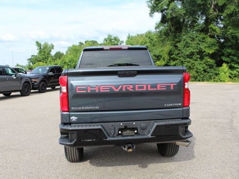 Used 2021 Chevrolet Silverado 1500 Custom Trail Boss AWD/4WD image 8