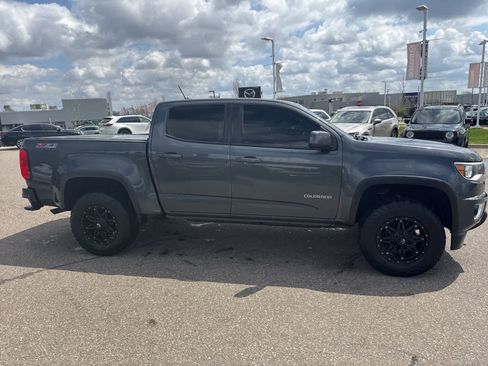 Used 2017 Chevrolet Colorado Z71 image 4
