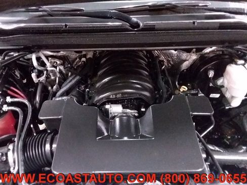 Used 2018 Chevrolet Tahoe LT w/ LT Signature Package image 9