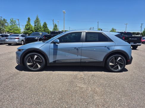 New 2026 Hyundai Ioniq 5 SEL RWD image 3