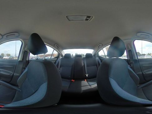 Used 2025 Nissan Versa SV FWD image 40