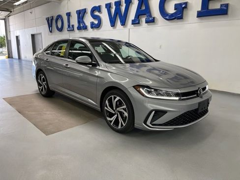 New 2026 Volkswagen Jetta SEL FWD image 5