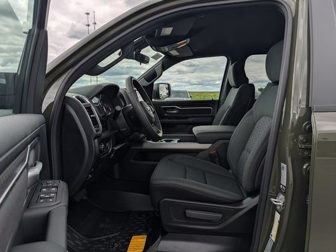 New 2026 RAM 1500 Big Horn w/ Night Edition AWD/4WD image 5