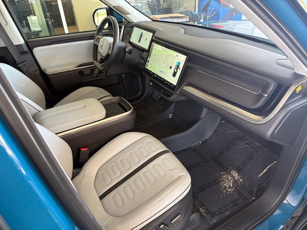Used 2023 Rivian R1S Launch Edition Quad AWD/4WD image 12