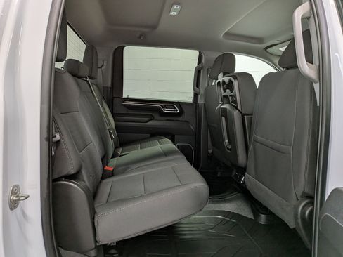 Used 2025 Chevrolet Silverado 3500 LT w/ Safety Package AWD/4WD image 28