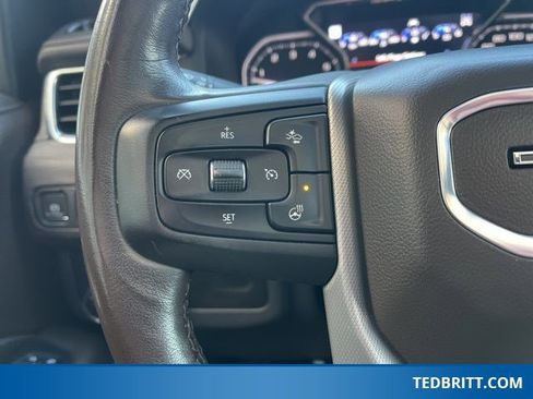 Used 2021 GMC Yukon XL Denali image 30