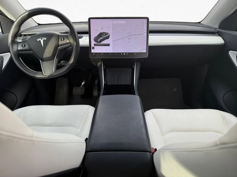 Used 2021 Tesla Model Y Long Range image 13