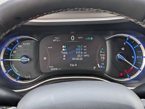 Used 2024 Chrysler Pacifica Limited FWD image 26