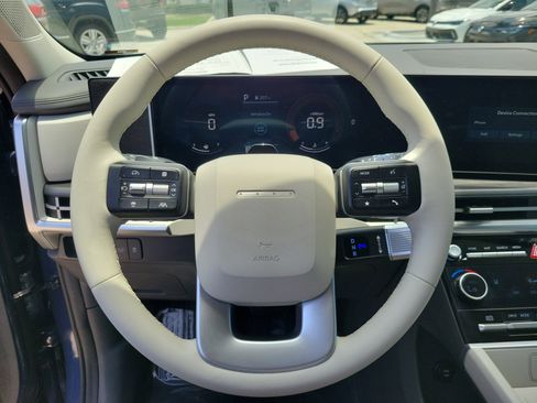 Used 2025 Hyundai Santa Fe SEL FWD image 29