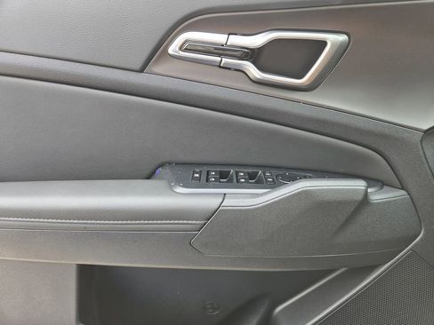 New 2026 Kia Sportage EX FWD image 17