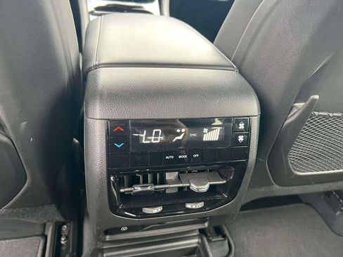 Used 2023 Jeep Grand Cherokee L Laredo AWD/4WD image 30