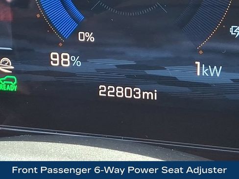 Used 2025 Chevrolet Equinox EV RS w/ Convenience Package II AWD/4WD image 6