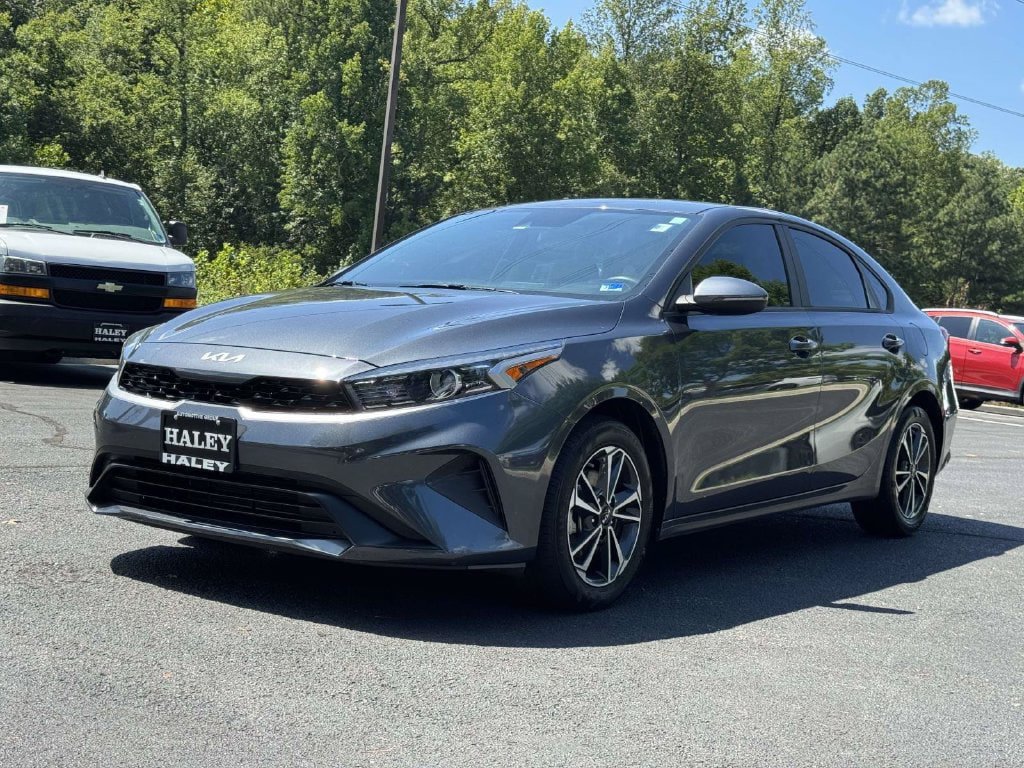 Used 2024 Kia Forte LXS w/ LXS Technology Package FWD image 25