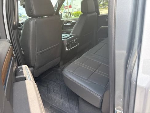 Used 2023 Chevrolet Silverado 1500 High Country w/ Technology Package AWD/4WD image 5