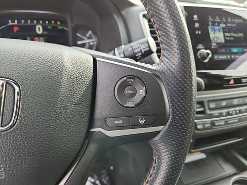 Certified 2022 Honda Passport TrailSport image 21