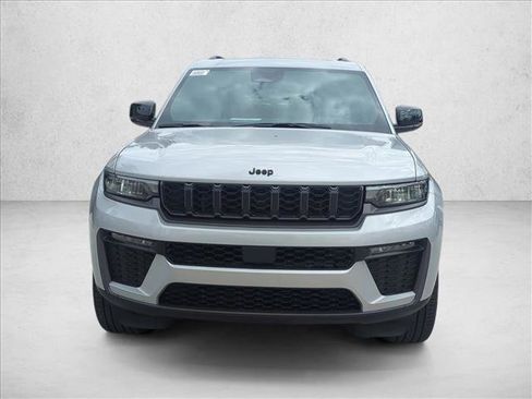 New 2026 Jeep Grand Cherokee Limited w/ Limited Altitude Package image 6