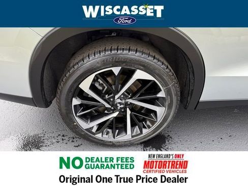 Used 2024 Mitsubishi Outlander SE AWD/4WD image 32