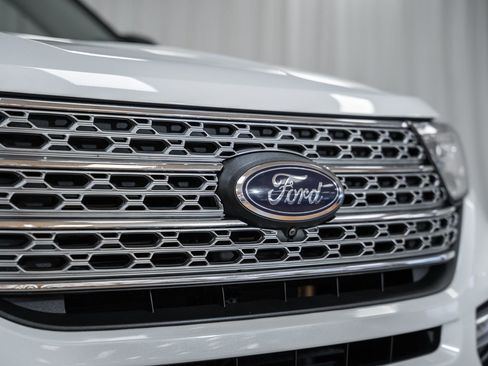 Certified 2020 Ford Explorer Limited image 7