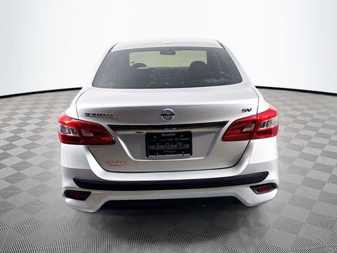 Used 2016 Nissan Sentra SV FWD image 6