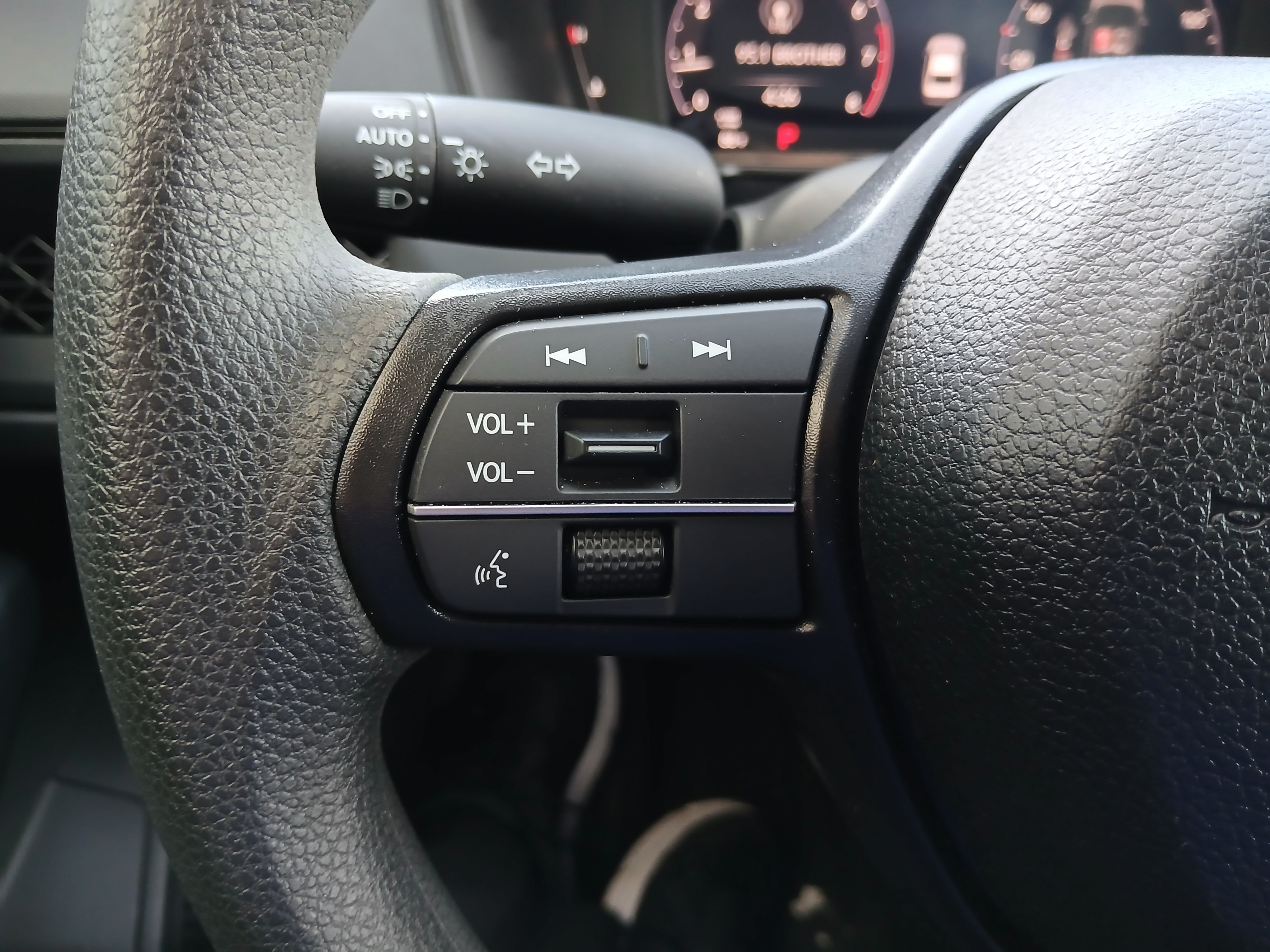 Used 2025 Honda Accord LX image 11