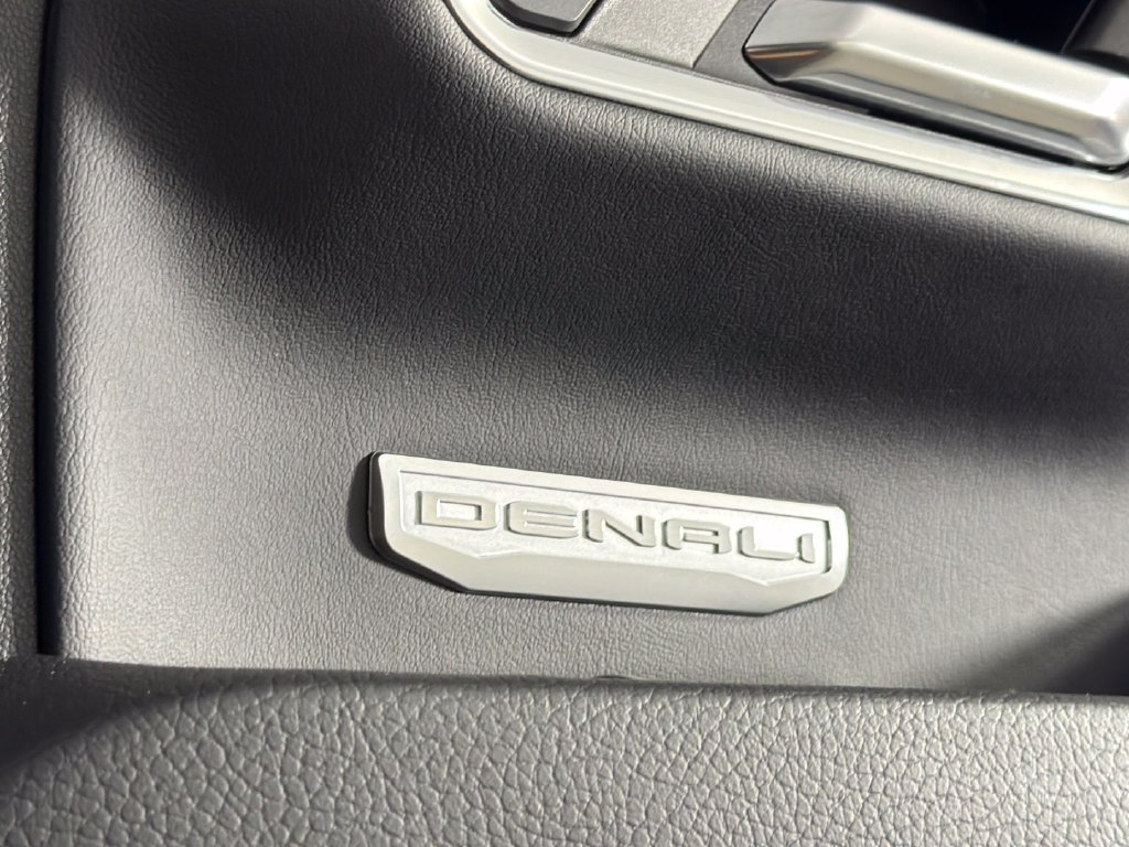 Used 2024 GMC Sierra 1500 Denali AWD/4WD image 40